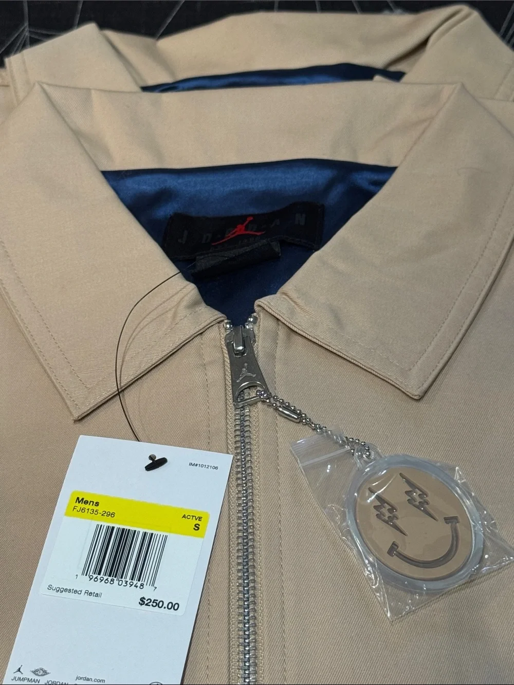2023 NIKE AIR JORDAN x J BALVIN LIGHT BROWN WOVEN JACKET W/KEYCHAIN MENS S XL